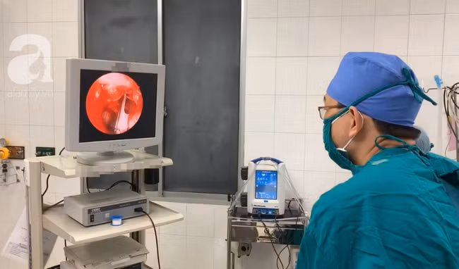 Đang đứng trước cửa nhà, người phụ nữ 32 tuổi bị viên đạn ghim thẳng vào mắt, suýt mù vĩnh viễn - Ảnh 3. Đang đứng trước cửa nhà, người phụ nữ 32 tuổi bị viên đạn ghim thẳng vào mắt, suýt mù vĩnh viễn-3