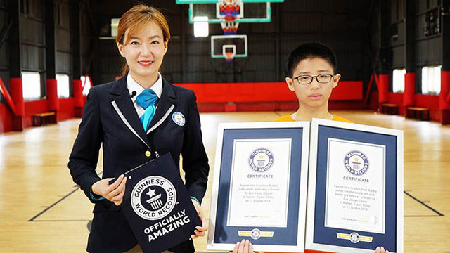 Jianyu nhận cùng lúc 2 kỷ lục Guinness thế giới. Jianyu nhận cùng lúc 2 kỷ lục Guinness thế giới.
