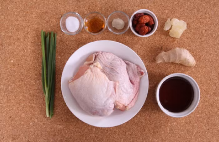 Cách kho gà thơm ngon, đậm đà hao cơm cach kho ga thom ngon dam da hao com 5