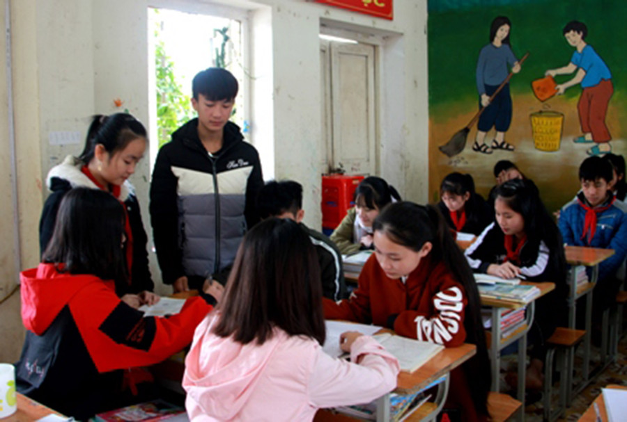 Lứa tuổi này, phụ huynh cần là bạn với con.