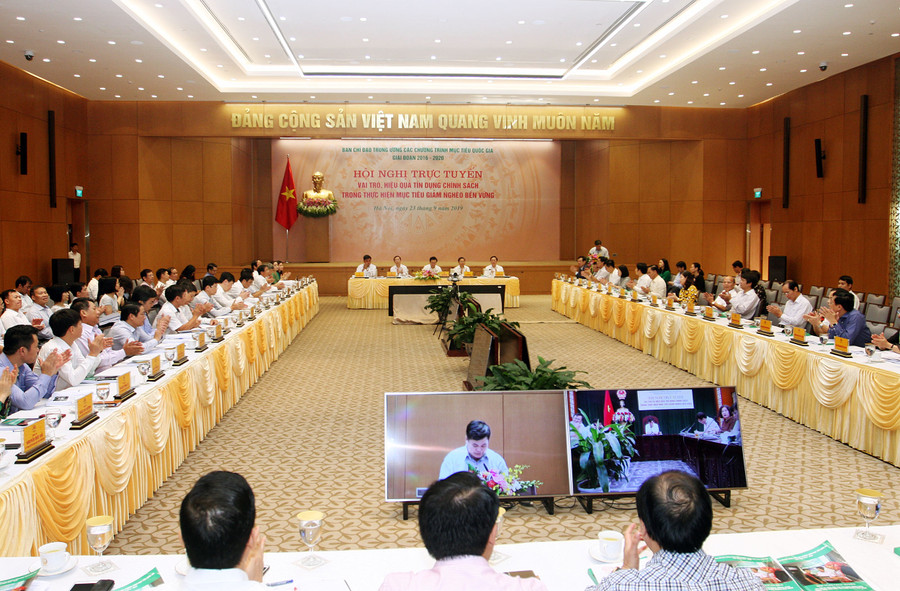 Dù khó đến mấy cũng phải dành vốn cho người nghèo ảnh 2 Dù khó đến mấy cũng phải dành vốn cho người nghèo ảnh 2