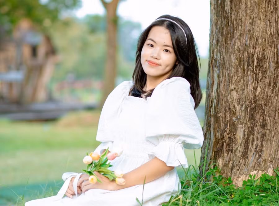 Trần Minh An là gương mặt đỗ "thủ khoa kép" vào cả Trường THPT chuyên Sư phạm và Trường THPT chuyên Khoa học xã hội và Nhân văn trong năm 2023. 