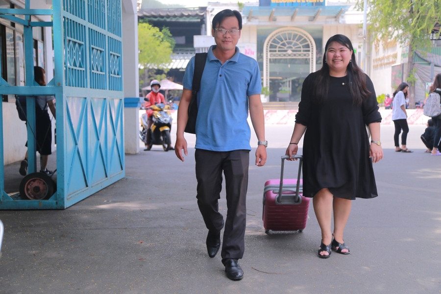 Hàng nghìn giảng viên lỉnh kỉnh lên đường coi thi THPT quốc gia 2019