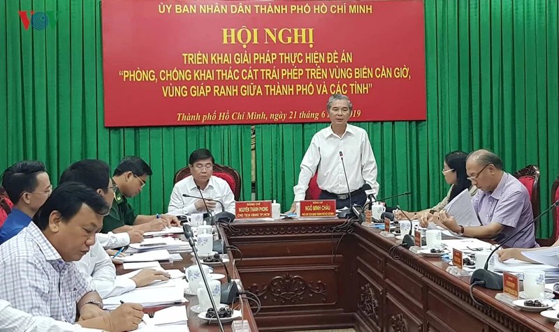 Toàn cảnh hội nghị.