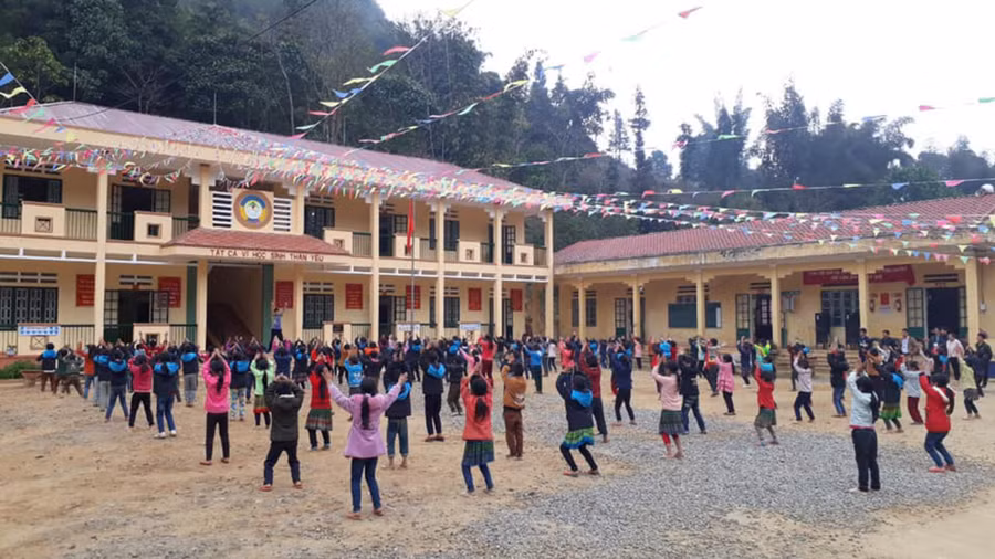 100% các cơ sở giáo dục đã có lớp học kiên cố tại trường chính.