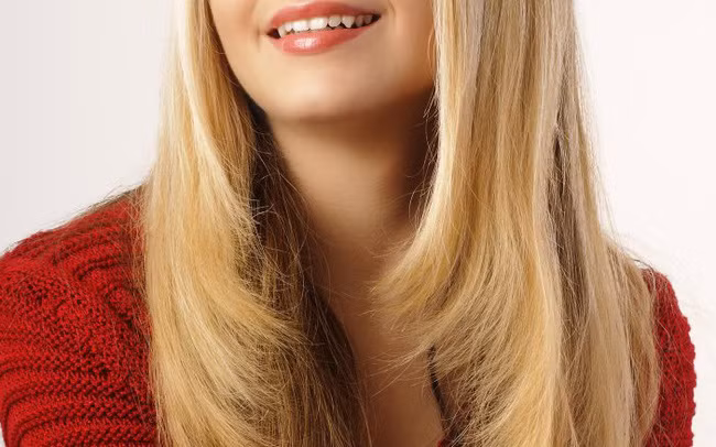 7 mẹo nhỏ giúp chị em tạo kiểu tóc vừa xinh lại còn ăn gian được vài tuổi - Ảnh 3.