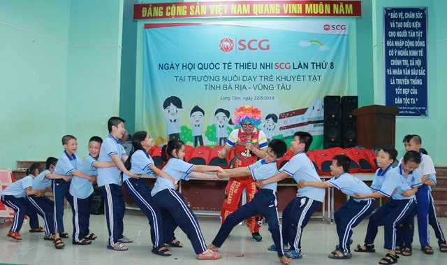 SCG đã tổ chức cho các em học sinh Trường Nuôi dạy trẻ khuyết tật tỉnh Bà Rịa-Vũng Tàu một ngày hội thật nhiều niềm vui và hạnh phúc SCG đã tổ chức cho các em học sinh Trường Nuôi dạy trẻ khuyết tật tỉnh Bà Rịa-Vũng Tàu một ngày hội thật nhiều niềm vui và hạnh phúc