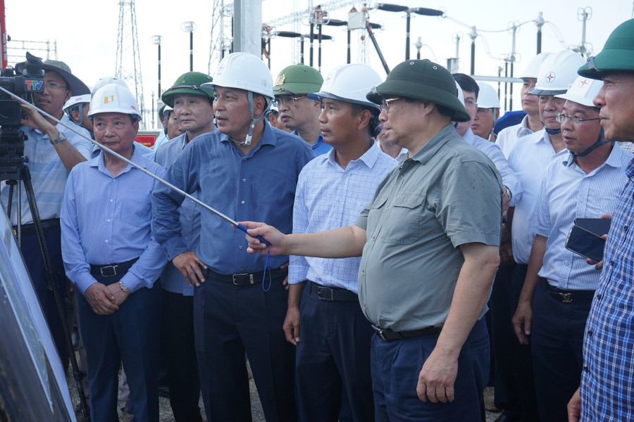 Thủ tướng Phạm Minh Chính kiểm tra tiến độ thi công Trạm biến áp 500kV Thanh Hóa tại xã Thiệu Phúc, huyện Thiệu Hóa, tỉnh Thanh Hóa. Thủ tướng Phạm Minh Chính kiểm tra tiến độ thi công Trạm biến áp 500kV Thanh Hóa tại xã Thiệu Phúc, huyện Thiệu Hóa, tỉnh Thanh Hóa.