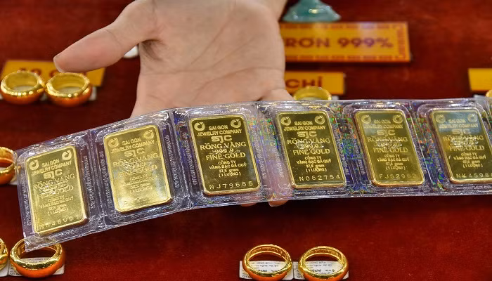 Giá vàng hôm nay 20/4 trượt xuống dưới mức 84 triệu đồng/lượng