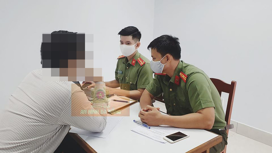 Công an đang làm việc với chủ tài khoản Facebook “Đinh Đức Tiến”