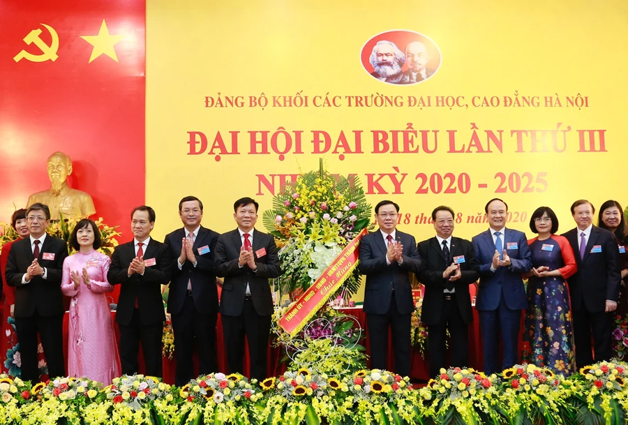 Đại hội đại biểu Đảng bộ Khối các trường đại học, cao đẳng Hà Nội, nhiệm kỳ 2020-2025 đã thành công tốt đẹp