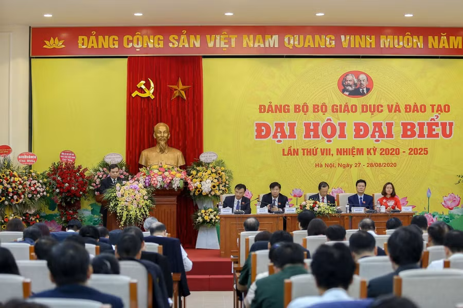 Quang cảnh đại hội