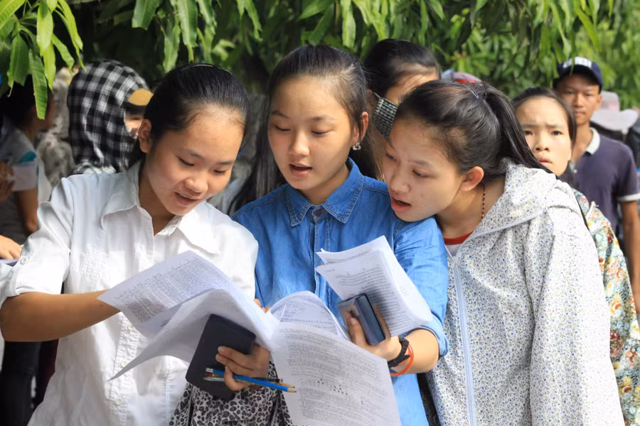 Thí sinh dự thi THPT quốc gia 2015