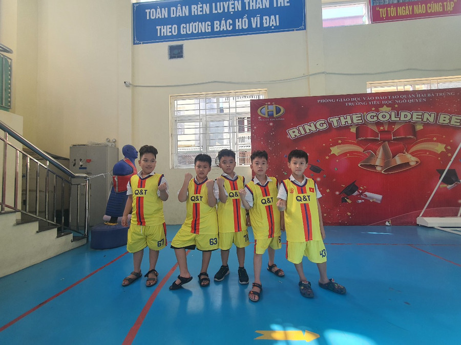 Các em học sinh Trường Tiểu học Ngô Quyền, quận Hai Bà Trưng thường xuyên tập luyện để sẵn sàng tham gia thi đấu tại giải.