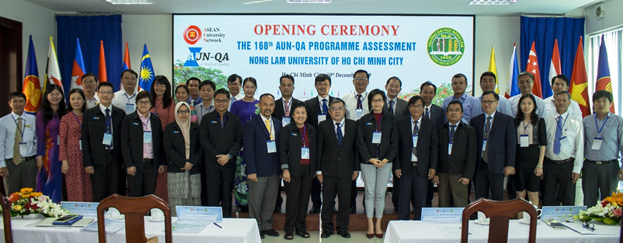 Đoàn công tác của tổ chức AUN-QA chụp hình kỉ niệm cùng lãnh đạo Trường ĐH Nông Lâm TP.HCM Đoàn công tác của tổ chức AUN-QA chụp hình kỉ niệm cùng lãnh đạo Trường ĐH Nông Lâm TP.HCM