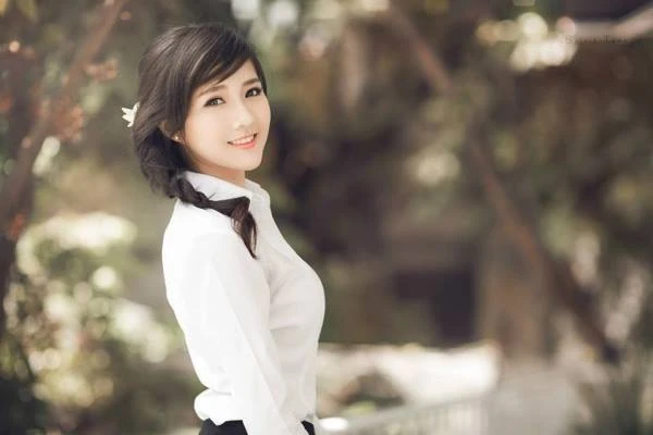 Vẻ đẹp hút hồn của hotgirl 9X