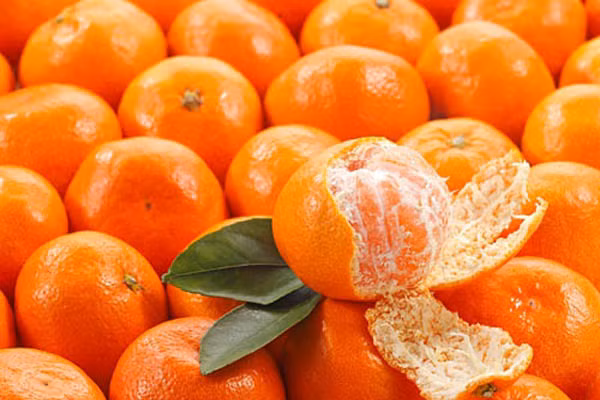 Ăn quá nhiều quýt và các loại củ quả chứa vitamin A dễ gây ra vàng da.