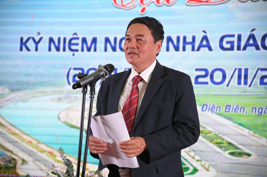 Ông Lê Văn Quý, nguyên Giám đốc Sở GD&ĐT tỉnh Điện Biên phát biểu tại buổi tọa đàm. Ông Lê Văn Quý, nguyên Giám đốc Sở GD&ĐT tỉnh Điện Biên phát biểu tại buổi tọa đàm.