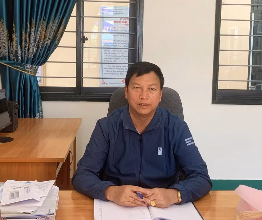 Thầy Trần Văn Xuyên, Hiệu trưởng Trường Tiểu học xã Thanh Hưng.
