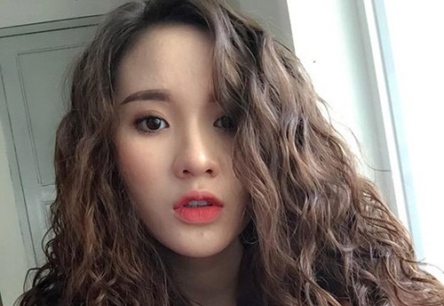 Tóc xù mì đột nhiên trở lại trong năm nay và liên tục gây sốt.