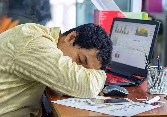 Triệu chứng mệt mỏi .buồn ngủ cũng có thể xảy ra khi bữa ăn có nhiều chất ngọt và tinh bột. Ảnh:Science Info