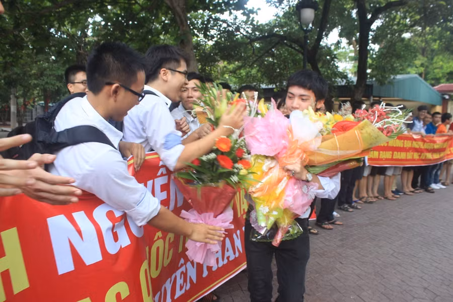 Xứ Nghệ mừng đón 2 huy chương bạc Olympic quốc tế 