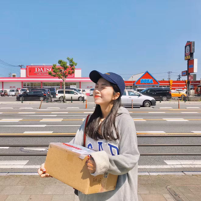 Soi Instagram của Mẫn Tiên, thấy ngay những tips chụp ảnh cực xịn cho những cô nàng nấm lùn khi đi du lịch - Ảnh 4.