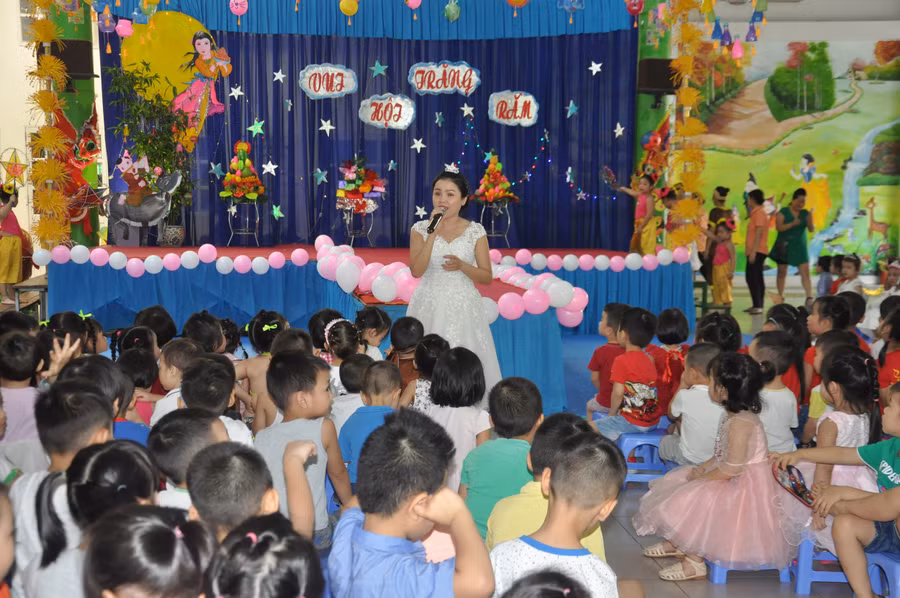 Học sinh, trẻ mầm non nghe Chị Hằng nói chuyện về Tết trung thu