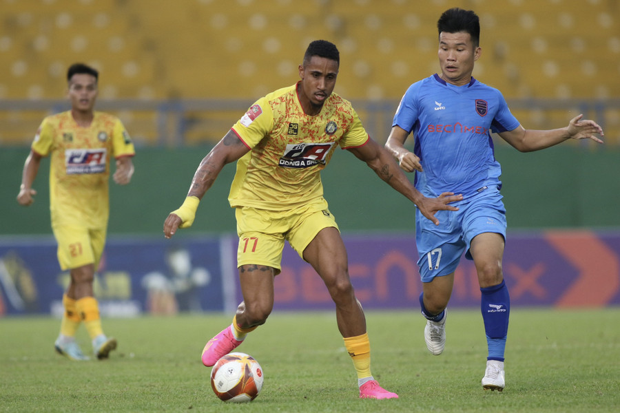 Lịch thi đấu bóng đá 22/12: Kịch tính vòng 7 V-League 2023/2024