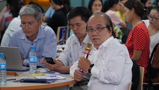 Đại biểu phát biểu, chia sẻ ý kiến tại hội thảo "Bảo đảm Thông tin Khoa học và Công nghệ cho hoạt động nghiên cứu và đào tạo"