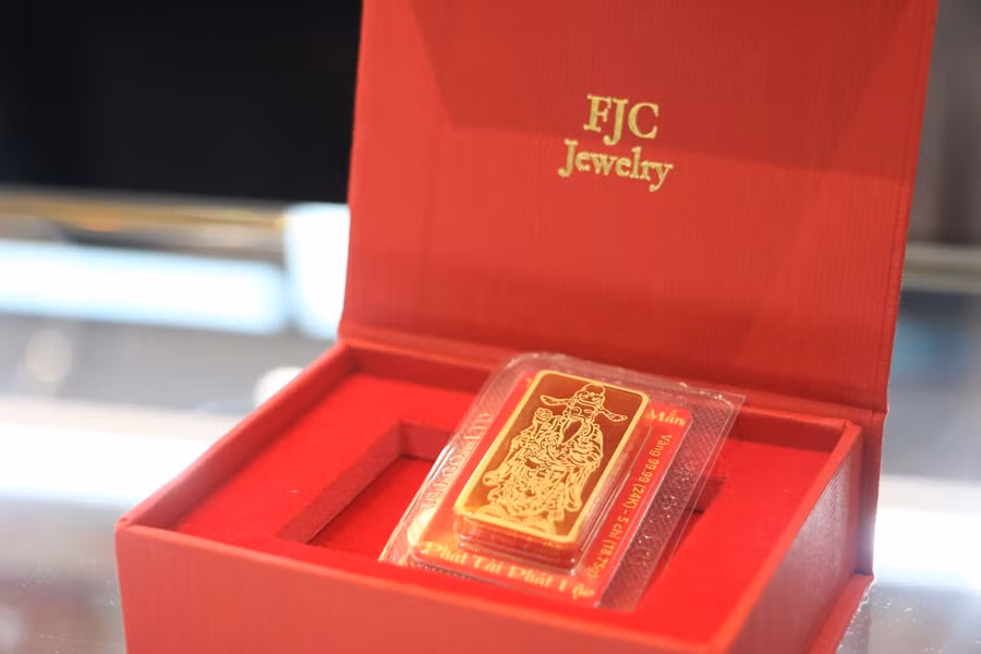Một trong những sản phẩm Vàng Thần Tài 24K của thương hiệu FJC năm 2022.