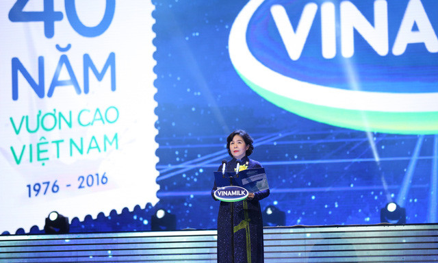 Vinamilk - Công ty Việt Nam đầu tiên được Forbes bình chọn vào danh sách FAB 50 ảnh 2 Bà Mai Kiều Liên - Tổng Giám đốc Vinamilk, người đã đồng hành cùng Vinamilk trong cuộc hành trình 40 năm đưa thương hiệu này vươn ra ngoài lãnh thổ Việt Nam và trở thành công ty Việt Nam đầu tiên được Forbes Châu Á đưa vào danh sách 1 trong công ty niêm yết tốt nhất Châu Á – Thái Bình Dương.