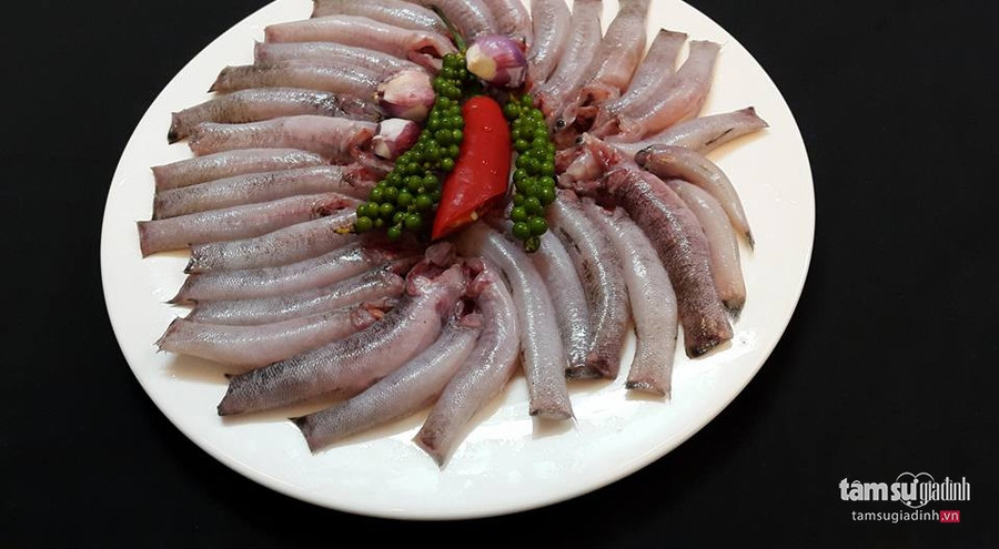 Cach nau mon ca bong dua kho tieu thom ngon, bui ngay