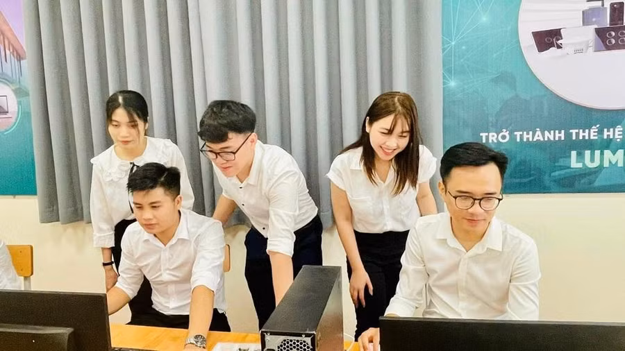 Trường Đại học Kỹ thuật Công nghiệp đưa ra nhiều chính sách học bổng cho tân sinh viên