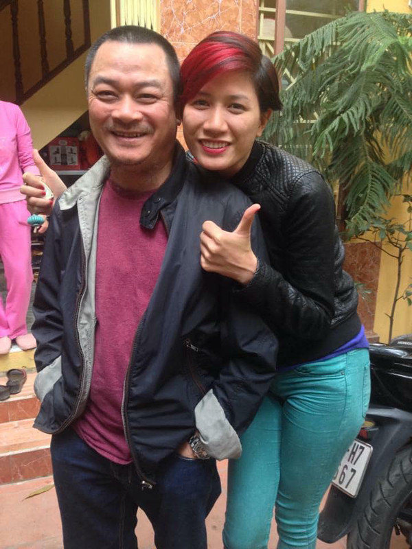 Các nghệ sĩ tiếc thương khi NSND Anh Tú qua đời ảnh 1 Trang Trần thường xuyên liên lạc với thầy Anh Tú dù cô đã chuyển vào Sài Gòn sinh sống và làm việc nhiều năm.