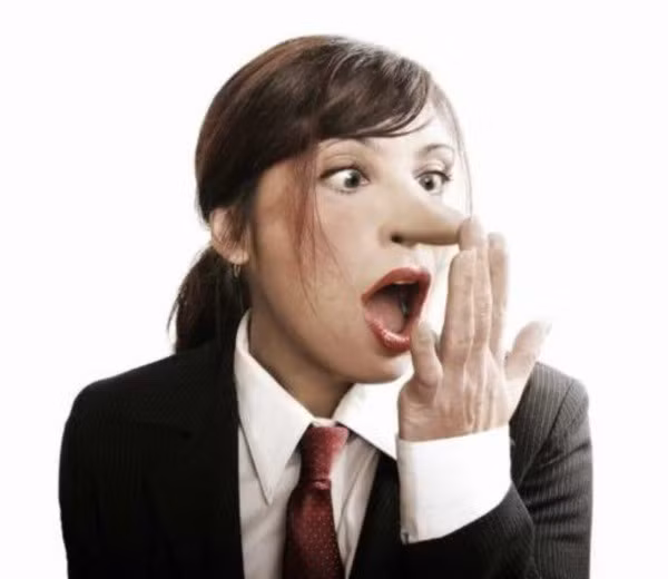 5 hành động khiến phụ nữ cực kỳ mất giá trong mắt phái mạnh ảnh 1