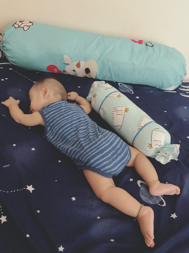 Ông bố của hiếm tiết lộ bí quyết luyện con ngủ xuyên đêm chỉ sau 1 tuần, chỉ cần đặt xuống giường là say giấc - Ảnh 9. Ông bố của hiếm tiết lộ bí quyết luyện con ngủ xuyên đêm chỉ sau 1 tuần, chỉ cần đặt xuống giường là say giấc - Ảnh 9.