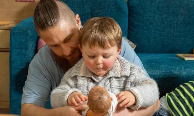 Ít ai nghĩ rằng, việc gia tăng nam giới trong GD mầm non sẽ góp phần quan trọng vào GD giới tính cho trẻ