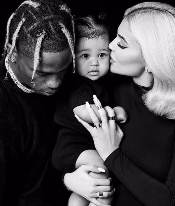 20 hình ảnh được like nhiều nhất trên Instagram: Cristiano Ronaldo, Kylie Jenner chiếm quá bán nhưng vị trí số 1 mới thực sự gây sốc