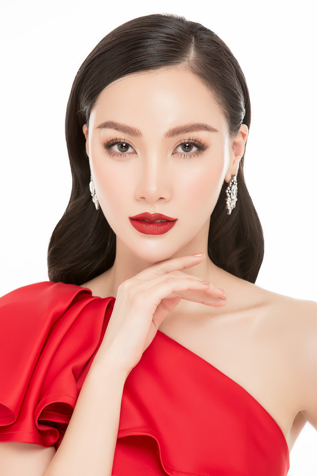 MC Minh Hà tiết lộ quy tắc ăn mặc tại VTV và bí quyết để có làn da đẹp như mơ - Ảnh 4. MC Minh Hà tiết lộ quy tắc ăn mặc tại VTV và bí quyết để có làn da đẹp như mơ - Ảnh 4.