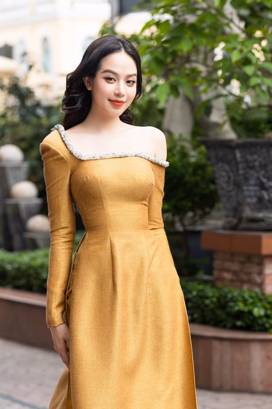 Tân Hoa hậu Việt Nam 2022 Huỳnh Thị Thanh Thuỷ từng đạt học bổng đầu vào Đại học Ngoại ngữ (Đại học Đà Nẵng) và là một trong 36 sinh viên có cơ hội được trao đổi sinh viên ở Đại học Ubon Ratchathani, Thái Lan.