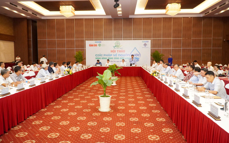 Quanh cảnh hội thảo Giải pháp về nguồn nước vùng ĐBSCL.