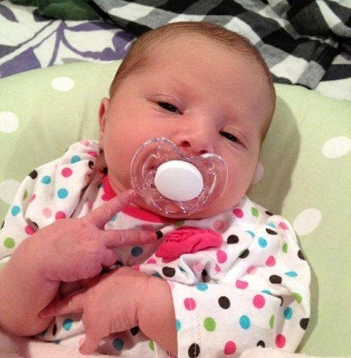 Tạo dáng chụp ảnh chuyên nghiệp.