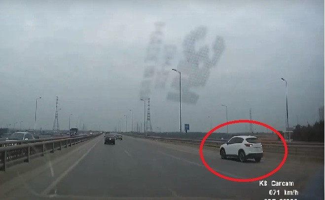 o to di lui tai duong vanh dai 3 tren cao bi phat bao nhieu tien