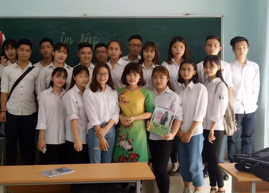 giao vien 9x goi y cach hoc ngu van hieu qua nho facebook