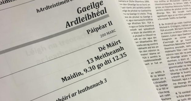 Hiện đang có những lựa chọn giới hạn để học tiếng Ailen cho những HS sinh sống ở nước ngoài một thời gian dài hoặc cho những HS đến từ đất nước không nói tiếng Anh Hiện đang có những lựa chọn giới hạn để học tiếng Ailen cho những HS sinh sống ở nước ngoài một thời gian dài hoặc cho những HS đến từ đất nước không nói tiếng Anh