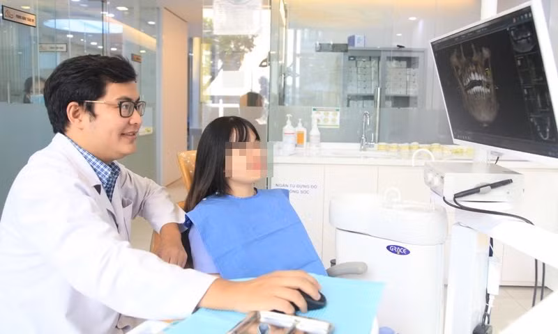 Bác sĩ nha khoa tiết lộ những tai nạn không ai ngờ khi niềng răng