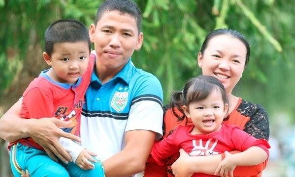 Anh Đức, "tỷ phú ngầm" của làng thể thao Việt Nam ảnh 9 Anh Đức: Cầu thủ giàu nức tiếng của đội tuyển Việt Nam