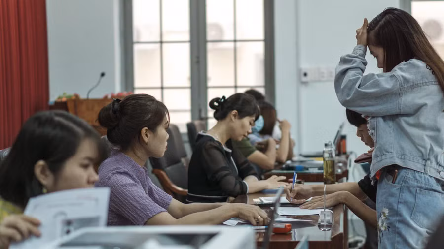 Thí sinh nộp hồ sơ xét tuyển vào Phân hiệu Trường ĐH Lâm Nghiệp tại Đồng Nai năm 2021