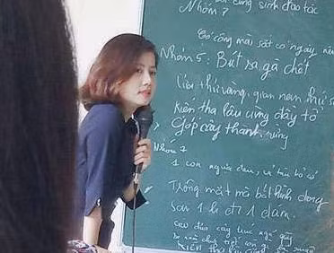 Ảnh "chụp trộm" cô giáo dạy Triết xinh đẹp, gây "thương nhớ" cộng đồng mạng - 1
